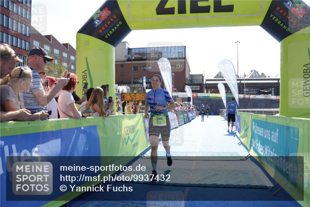 09.08.2026 - GEWOBA Citytriathlon Bremen Yannick Fuchs http://msf.ph/oto/9937432 09.08.2026 15:16:19 Ziel 339, 364 meine-sportfotos.de