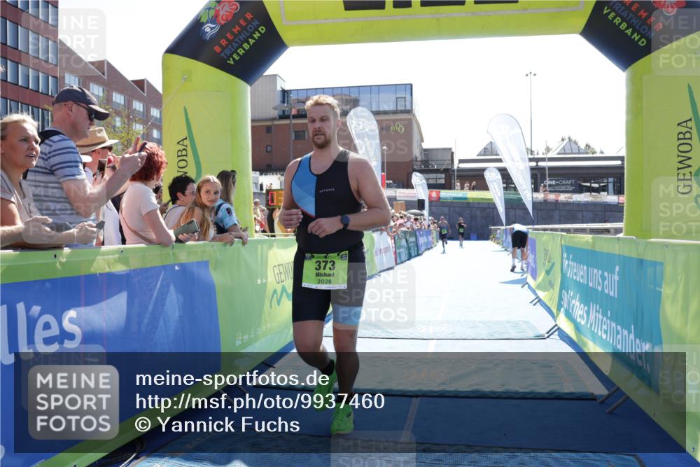 09.08.2026 - GEWOBA Citytriathlon Bremen Yannick Fuchs http://msf.ph/oto/9937460 09.08.2026 15:16:30 Ziel 7, 74, 236, 271, 373 meine-sportfotos.de