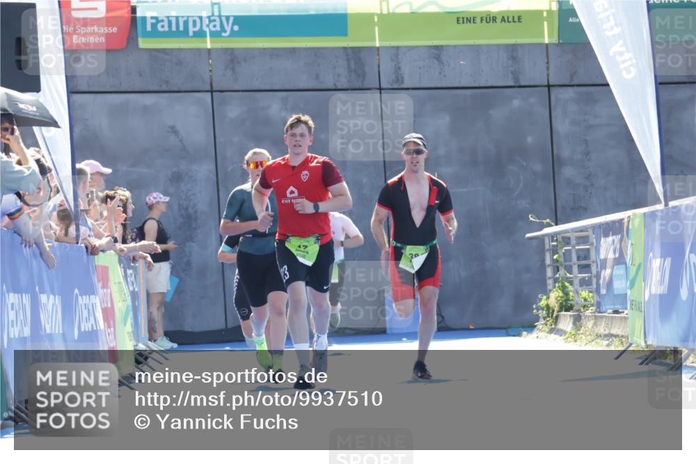 09.08.2026 - GEWOBA Citytriathlon Bremen Yannick Fuchs http://msf.ph/oto/9937510 09.08.2026 15:16:52 Ziel 384 meine-sportfotos.de