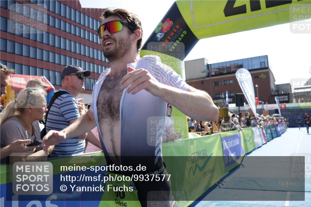 09.08.2026 - GEWOBA Citytriathlon Bremen Yannick Fuchs http://msf.ph/oto/9937577 09.08.2026 15:17:17 Ziel 33, 60, 207 meine-sportfotos.de