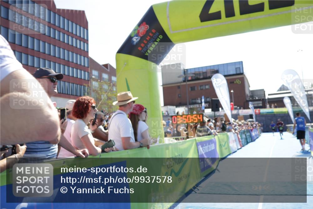 09.08.2026 - GEWOBA Citytriathlon Bremen Yannick Fuchs http://msf.ph/oto/9937578 09.08.2026 15:17:17 Ziel 33, 60, 207 meine-sportfotos.de