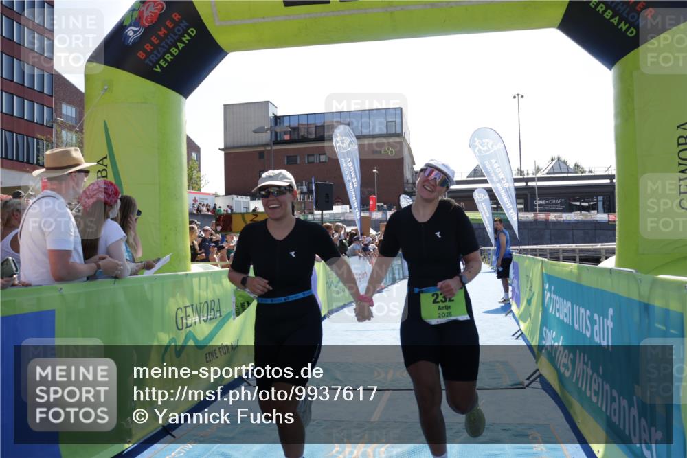 09.08.2026 - GEWOBA Citytriathlon Bremen Yannick Fuchs http://msf.ph/oto/9937617 09.08.2026 15:17:34 Ziel 232, 254, 377, 441 meine-sportfotos.de