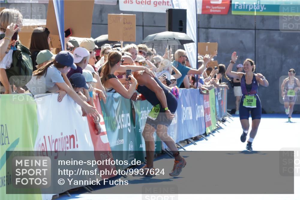 09.08.2026 - GEWOBA Citytriathlon Bremen Yannick Fuchs http://msf.ph/oto/9937624 09.08.2026 15:17:40 Ziel 400 meine-sportfotos.de