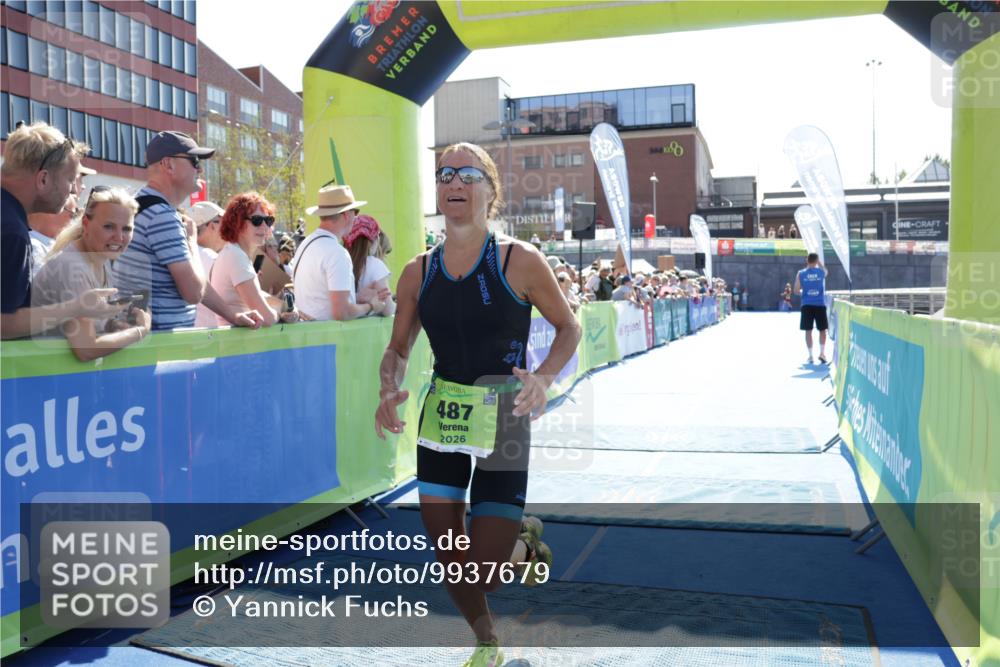 09.08.2026 - GEWOBA Citytriathlon Bremen Yannick Fuchs http://msf.ph/oto/9937679 09.08.2026 15:18:15 Ziel 487 meine-sportfotos.de