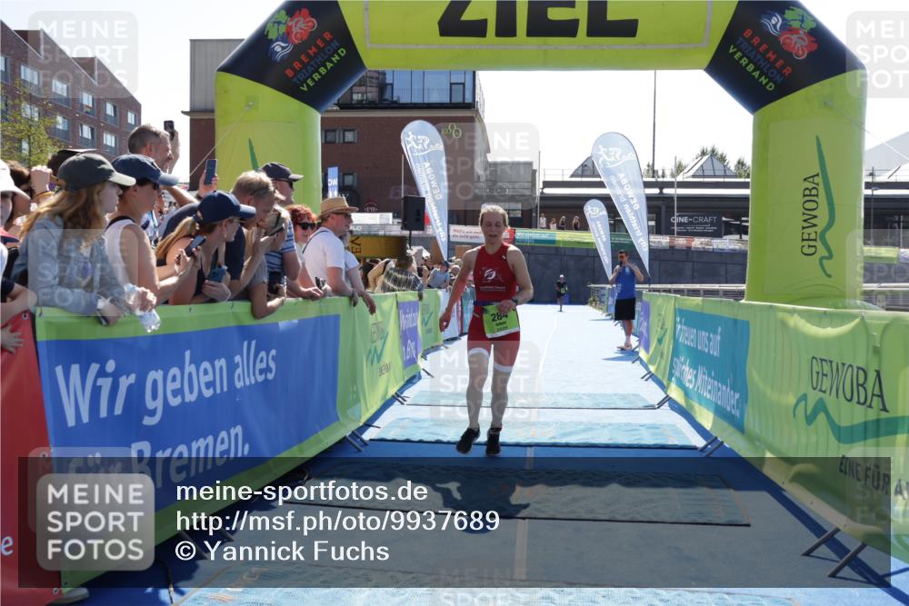 09.08.2026 - GEWOBA Citytriathlon Bremen Yannick Fuchs http://msf.ph/oto/9937689 09.08.2026 15:18:24 Ziel 37, 284 meine-sportfotos.de