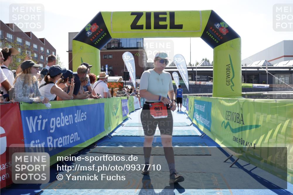 09.08.2026 - GEWOBA Citytriathlon Bremen Yannick Fuchs http://msf.ph/oto/9937710 09.08.2026 15:18:47 Ziel 961 meine-sportfotos.de
