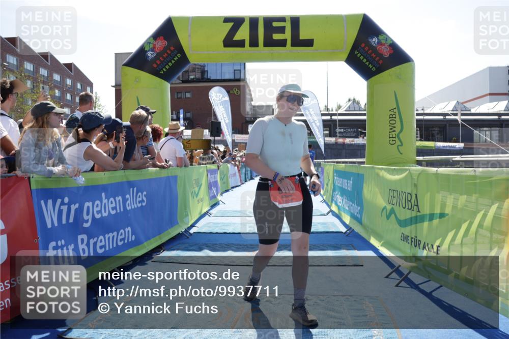 09.08.2026 - GEWOBA Citytriathlon Bremen Yannick Fuchs http://msf.ph/oto/9937711 09.08.2026 15:18:47 Ziel 961 meine-sportfotos.de