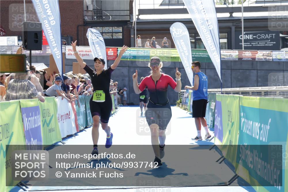09.08.2026 - GEWOBA Citytriathlon Bremen Yannick Fuchs http://msf.ph/oto/9937742 09.08.2026 15:19:12 Ziel 21, 319, 343, 398 meine-sportfotos.de