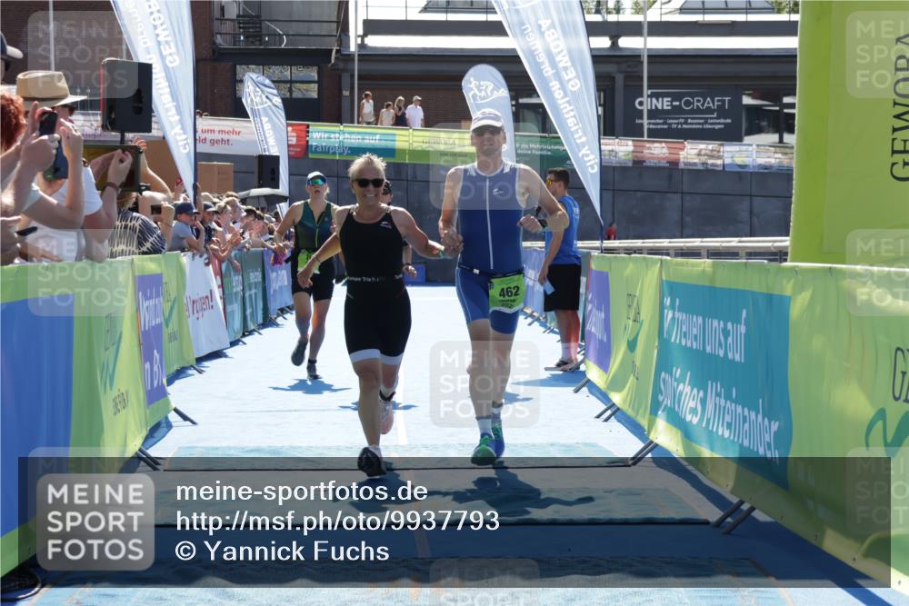 09.08.2026 - GEWOBA Citytriathlon Bremen Yannick Fuchs http://msf.ph/oto/9937793 09.08.2026 15:19:59 Ziel 70, 351, 453, 462, 527 meine-sportfotos.de