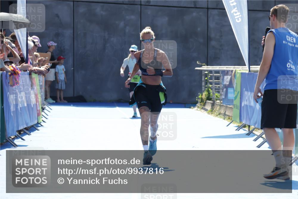 09.08.2026 - GEWOBA Citytriathlon Bremen Yannick Fuchs http://msf.ph/oto/9937816 09.08.2026 15:20:31 Ziel 352 meine-sportfotos.de