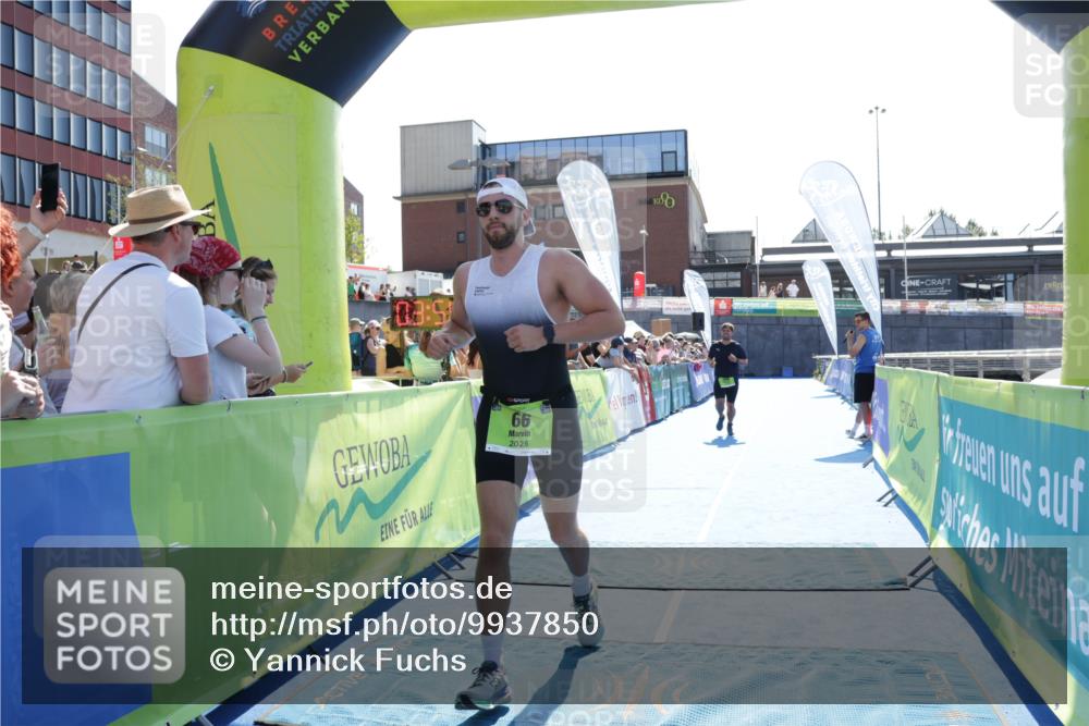 09.08.2026 - GEWOBA Citytriathlon Bremen Yannick Fuchs http://msf.ph/oto/9937850 09.08.2026 15:21:02 Ziel 66, 82, 369 meine-sportfotos.de