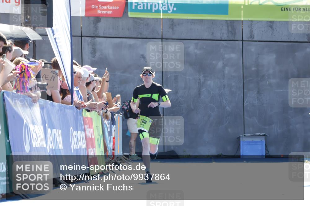 09.08.2026 - GEWOBA Citytriathlon Bremen Yannick Fuchs http://msf.ph/oto/9937864 09.08.2026 15:21:12 Ziel  meine-sportfotos.de