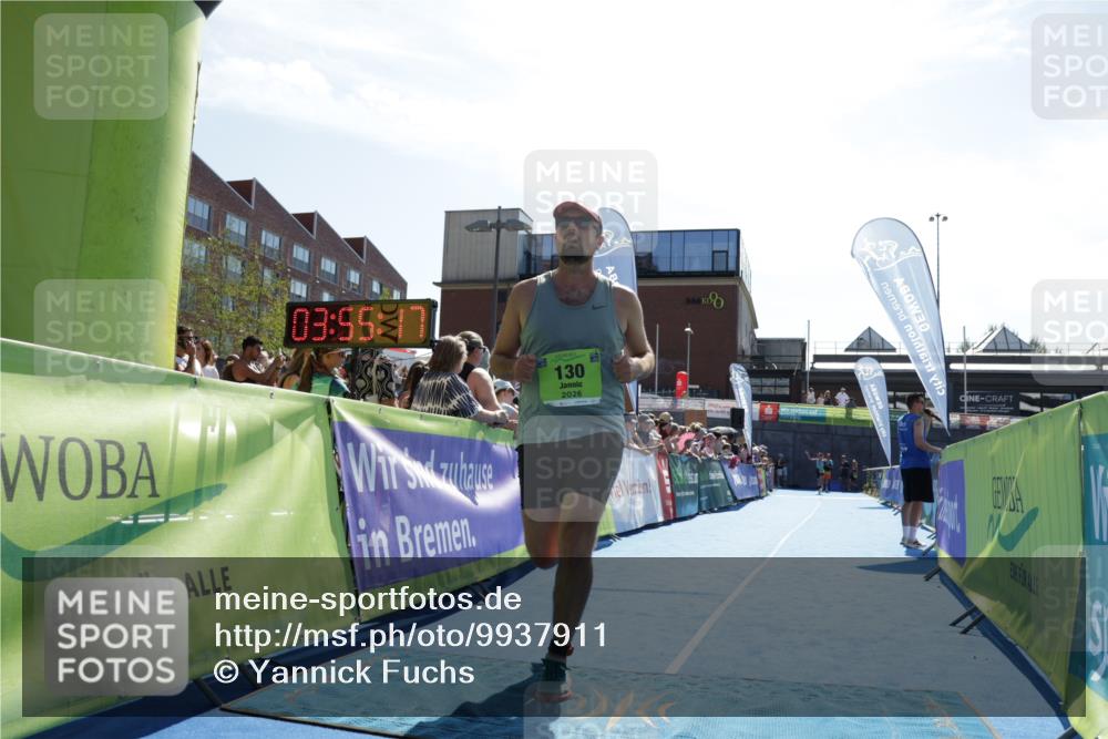 09.08.2026 - GEWOBA Citytriathlon Bremen Yannick Fuchs http://msf.ph/oto/9937911 09.08.2026 15:21:41 Ziel 130 meine-sportfotos.de
