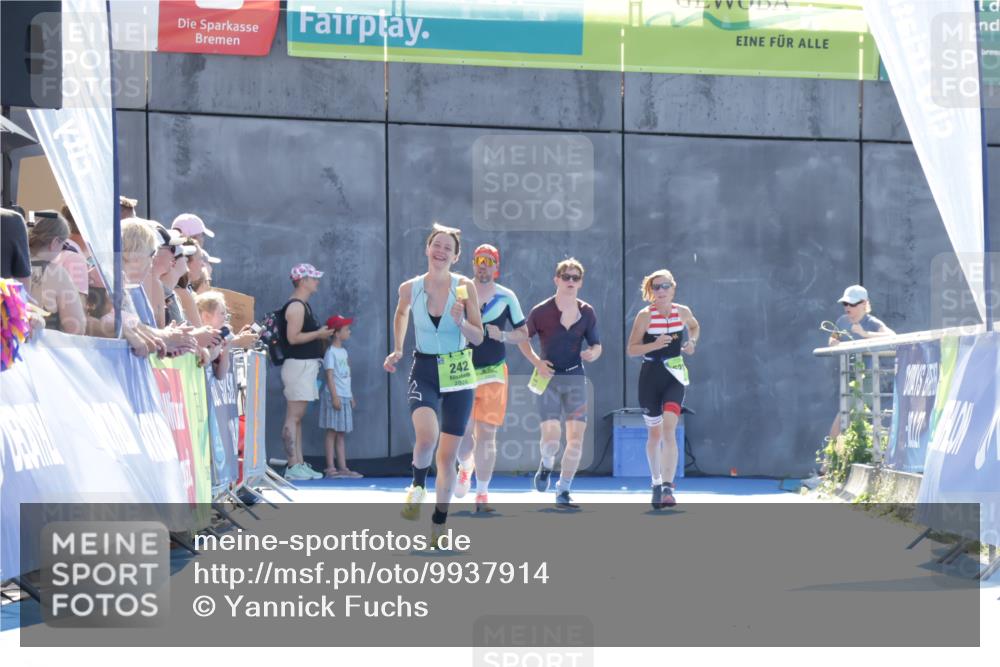 09.08.2026 - GEWOBA Citytriathlon Bremen Yannick Fuchs http://msf.ph/oto/9937914 09.08.2026 15:21:43 Ziel 130 meine-sportfotos.de