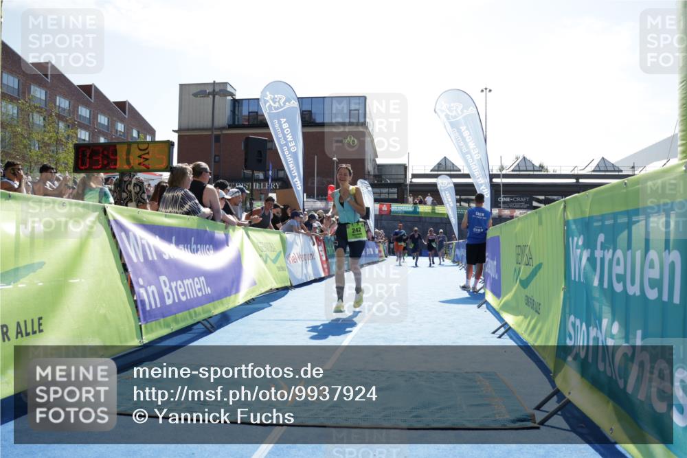 09.08.2026 - GEWOBA Citytriathlon Bremen Yannick Fuchs http://msf.ph/oto/9937924 09.08.2026 15:21:48 Ziel 242, 521 meine-sportfotos.de