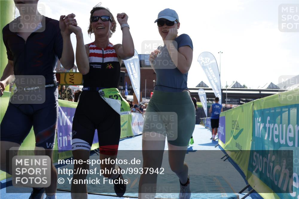 09.08.2026 - GEWOBA Citytriathlon Bremen Yannick Fuchs http://msf.ph/oto/9937942 09.08.2026 15:21:54 Ziel 5, 182, 202, 242, 415, 521 meine-sportfotos.de