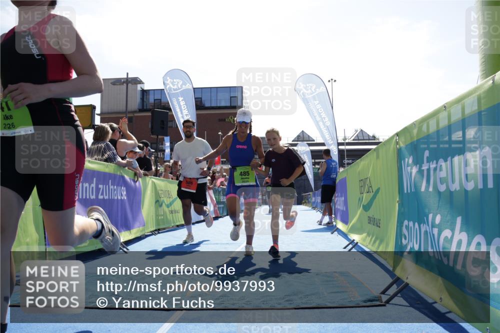 09.08.2026 - GEWOBA Citytriathlon Bremen Yannick Fuchs http://msf.ph/oto/9937993 09.08.2026 15:22:48 Ziel 229, 341, 485, 585 meine-sportfotos.de
