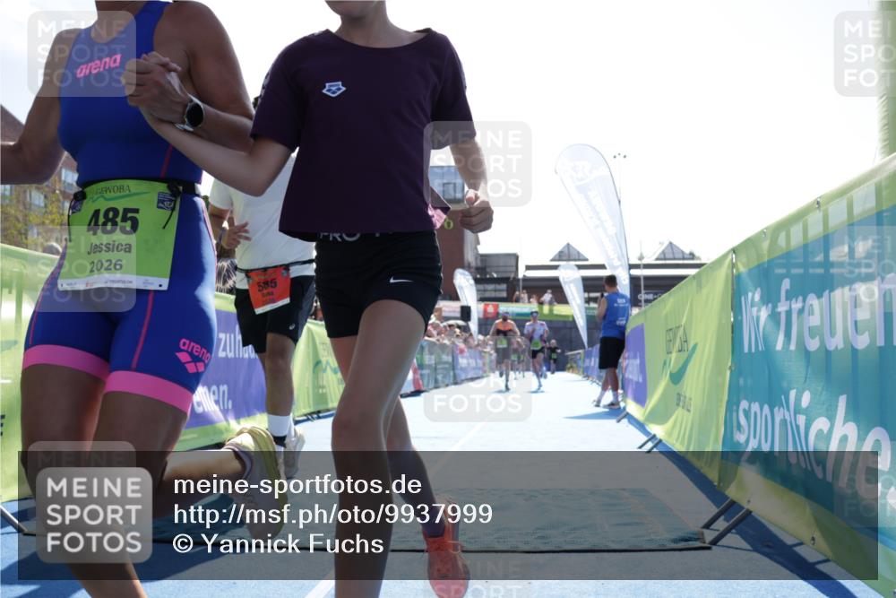 09.08.2026 - GEWOBA Citytriathlon Bremen Yannick Fuchs http://msf.ph/oto/9937999 09.08.2026 15:22:49 Ziel 91, 229, 341, 485, 585 meine-sportfotos.de