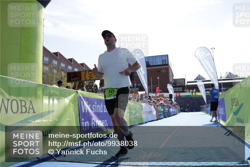 09.08.2026 - GEWOBA Citytriathlon Bremen Yannick Fuchs http://msf.ph/oto/9938038 09.08.2026 15:23:04 Ziel 147 meine-sportfotos.de