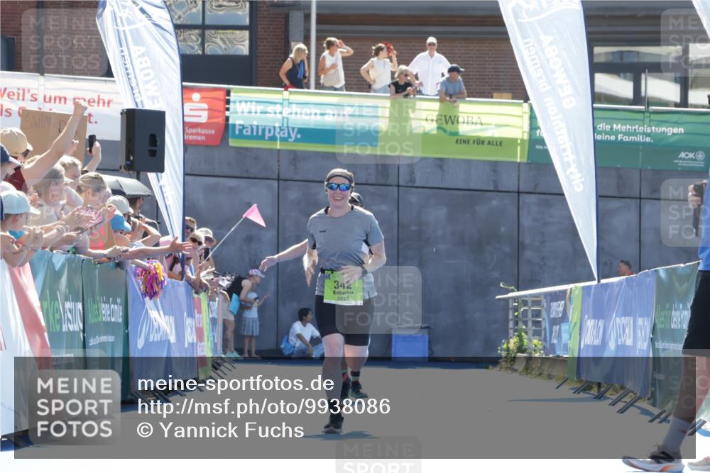 09.08.2026 - GEWOBA Citytriathlon Bremen Yannick Fuchs http://msf.ph/oto/9938086 09.08.2026 15:23:34 Ziel 273, 342 meine-sportfotos.de