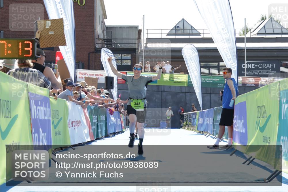 09.08.2026 - GEWOBA Citytriathlon Bremen Yannick Fuchs http://msf.ph/oto/9938089 09.08.2026 15:23:36 Ziel 342 meine-sportfotos.de