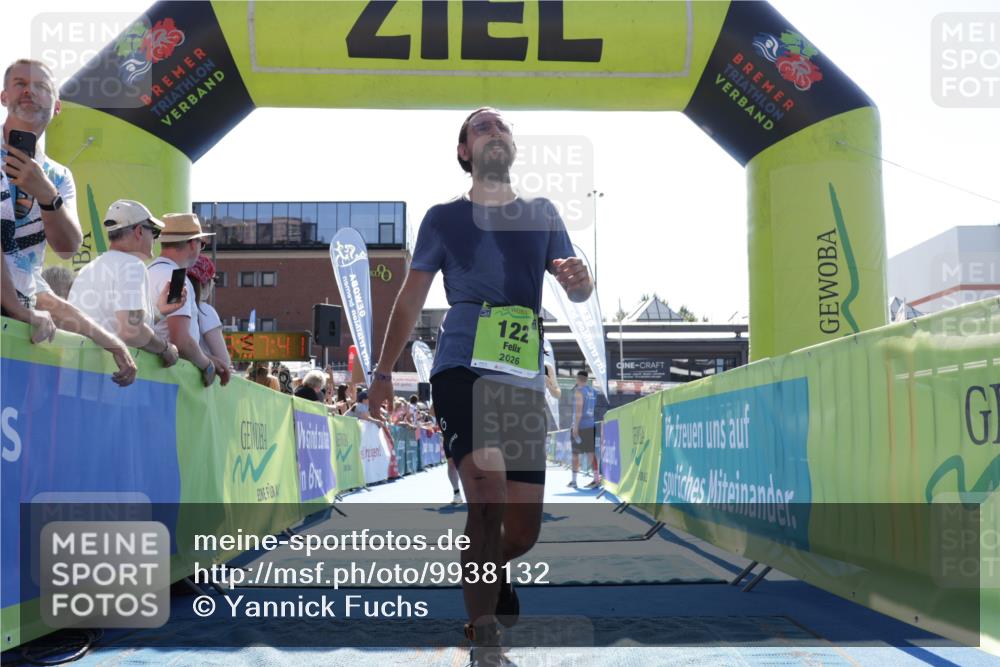 09.08.2026 - GEWOBA Citytriathlon Bremen Yannick Fuchs http://msf.ph/oto/9938132 09.08.2026 15:24:04 Ziel 122, 358, 412 meine-sportfotos.de