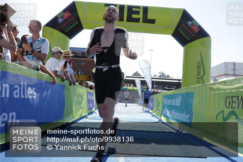 09.08.2026 - GEWOBA Citytriathlon Bremen Yannick Fuchs http://msf.ph/oto/9938136 09.08.2026 15:24:06 Ziel 22, 122, 358, 412 meine-sportfotos.de