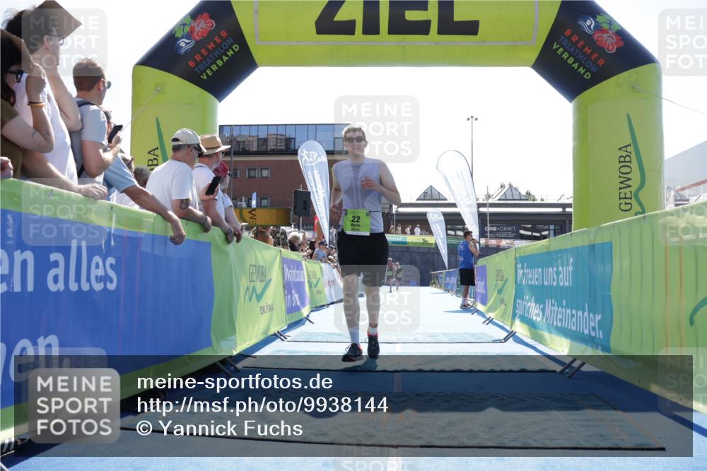09.08.2026 - GEWOBA Citytriathlon Bremen Yannick Fuchs http://msf.ph/oto/9938144 09.08.2026 15:24:12 Ziel 22 meine-sportfotos.de