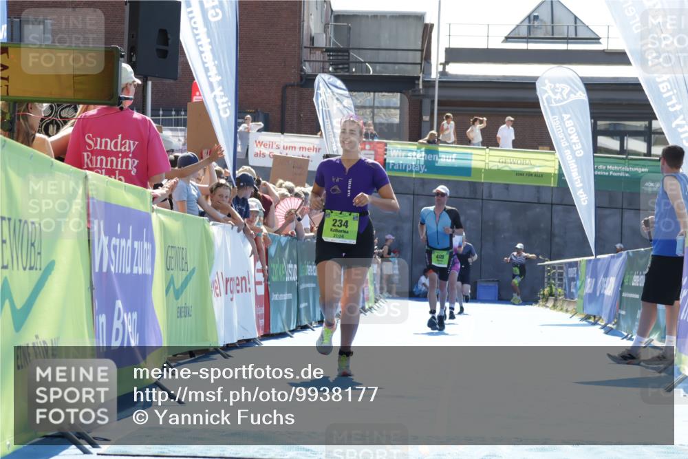 09.08.2026 - GEWOBA Citytriathlon Bremen Yannick Fuchs http://msf.ph/oto/9938177 09.08.2026 15:24:30 Ziel 234, 276 meine-sportfotos.de