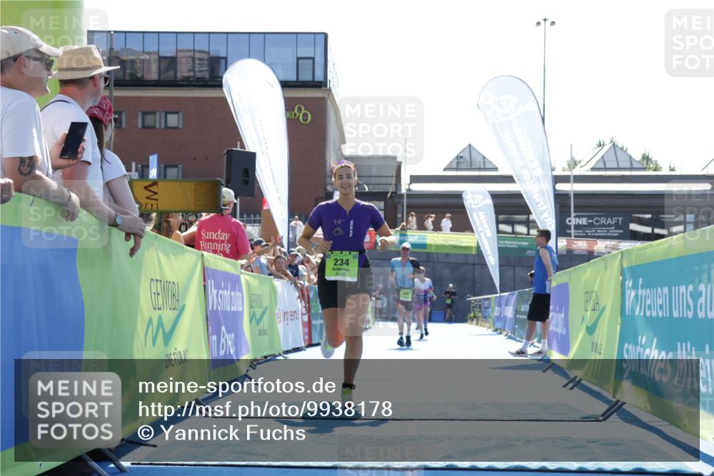09.08.2026 - GEWOBA Citytriathlon Bremen Yannick Fuchs http://msf.ph/oto/9938178 09.08.2026 15:24:32 Ziel 234, 250, 276, 405 meine-sportfotos.de