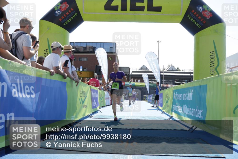 09.08.2026 - GEWOBA Citytriathlon Bremen Yannick Fuchs http://msf.ph/oto/9938180 09.08.2026 15:24:32 Ziel 234, 250, 276, 405 meine-sportfotos.de
