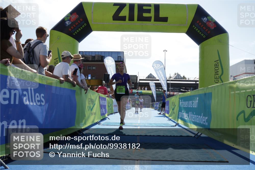 09.08.2026 - GEWOBA Citytriathlon Bremen Yannick Fuchs http://msf.ph/oto/9938182 09.08.2026 15:24:32 Ziel 234, 250, 276, 405 meine-sportfotos.de