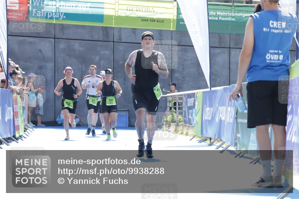 09.08.2026 - GEWOBA Citytriathlon Bremen Yannick Fuchs http://msf.ph/oto/9938288 09.08.2026 15:25:25 Ziel 437 meine-sportfotos.de