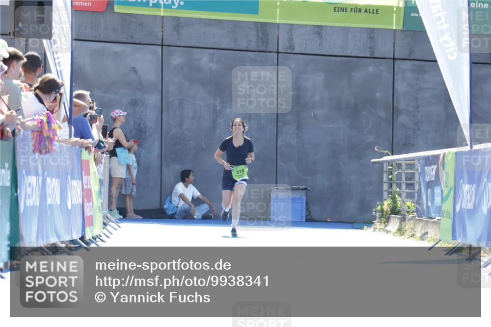09.08.2026 - GEWOBA Citytriathlon Bremen Yannick Fuchs http://msf.ph/oto/9938341 09.08.2026 15:25:46 Ziel 64 meine-sportfotos.de