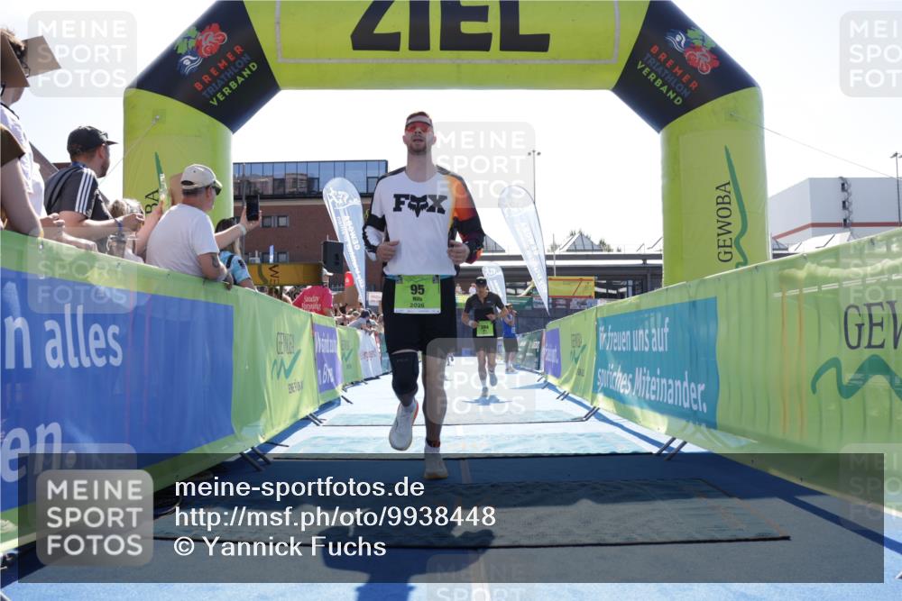 09.08.2026 - GEWOBA Citytriathlon Bremen Yannick Fuchs http://msf.ph/oto/9938448 09.08.2026 15:26:34 Ziel 95, 389, 394 meine-sportfotos.de