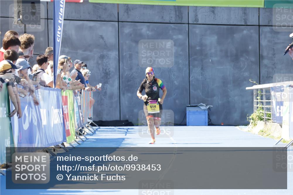 09.08.2026 - GEWOBA Citytriathlon Bremen Yannick Fuchs http://msf.ph/oto/9938453 09.08.2026 11:42:16 Ziel  meine-sportfotos.de