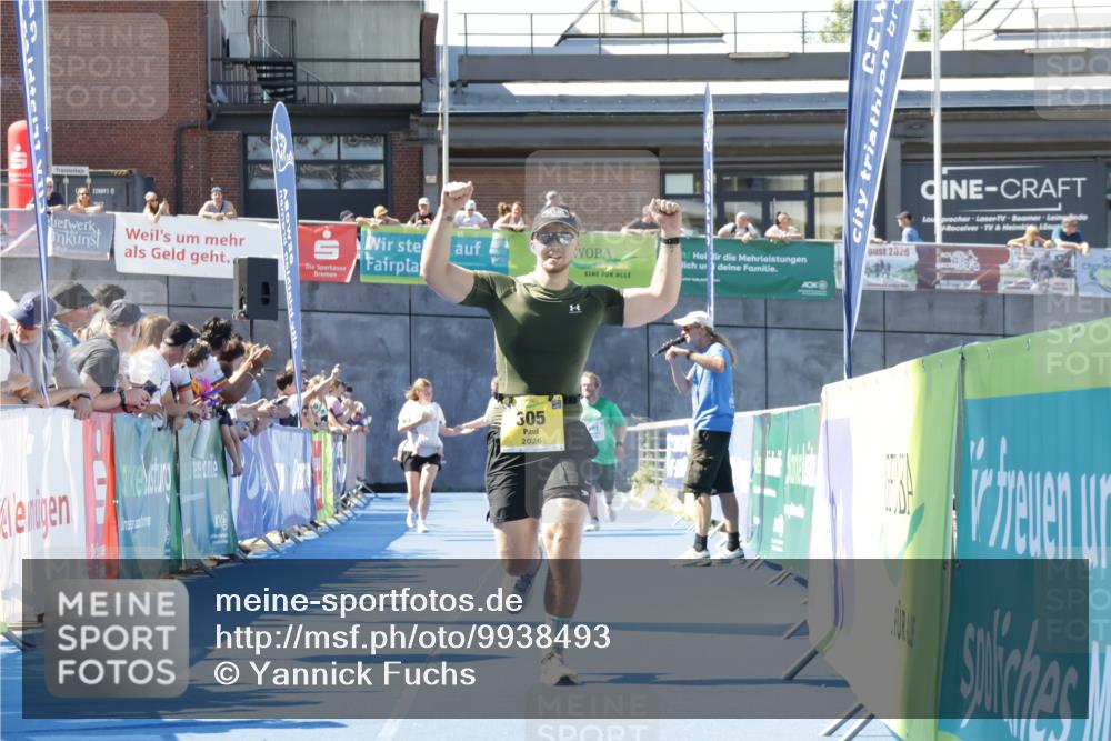 09.08.2026 - GEWOBA Citytriathlon Bremen Yannick Fuchs http://msf.ph/oto/9938493 09.08.2026 11:42:45 Ziel 305, 504 meine-sportfotos.de