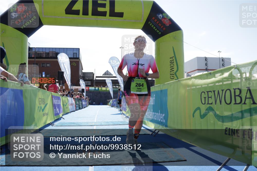 09.08.2026 - GEWOBA Citytriathlon Bremen Yannick Fuchs http://msf.ph/oto/9938512 09.08.2026 15:26:49 Ziel 264 meine-sportfotos.de