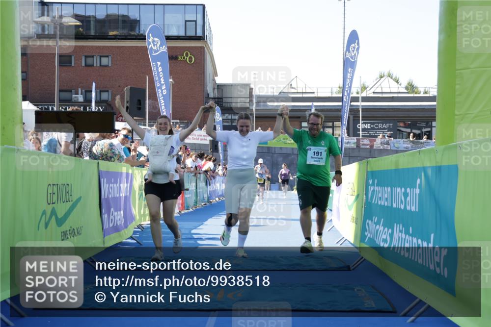 09.08.2026 - GEWOBA Citytriathlon Bremen Yannick Fuchs http://msf.ph/oto/9938518 09.08.2026 11:42:53 Ziel 67, 509 meine-sportfotos.de