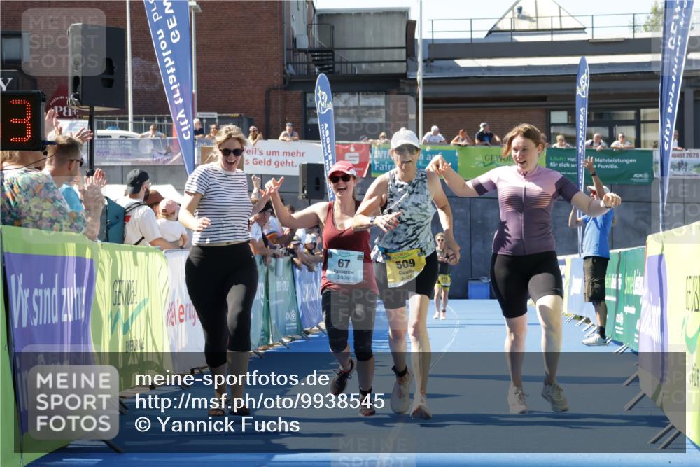 09.08.2026 - GEWOBA Citytriathlon Bremen Yannick Fuchs http://msf.ph/oto/9938545 09.08.2026 11:42:58 Ziel 67, 509 meine-sportfotos.de