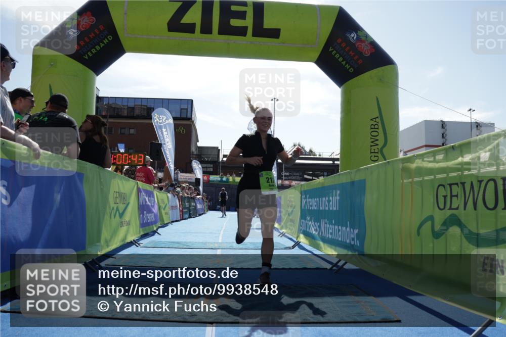 09.08.2026 - GEWOBA Citytriathlon Bremen Yannick Fuchs http://msf.ph/oto/9938548 09.08.2026 15:27:06 Ziel 212, 338 meine-sportfotos.de