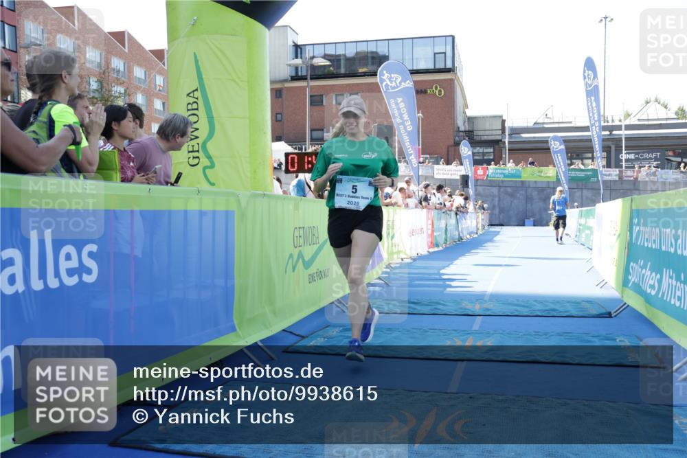 09.08.2026 - GEWOBA Citytriathlon Bremen Yannick Fuchs http://msf.ph/oto/9938615 09.08.2026 11:43:14 Ziel 5 meine-sportfotos.de