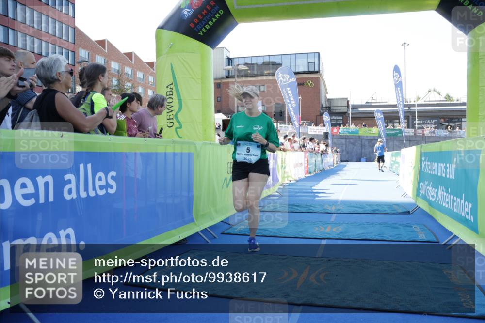 09.08.2026 - GEWOBA Citytriathlon Bremen Yannick Fuchs http://msf.ph/oto/9938617 09.08.2026 11:43:14 Ziel 5 meine-sportfotos.de