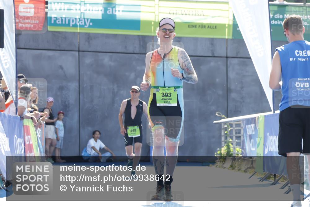 09.08.2026 - GEWOBA Citytriathlon Bremen Yannick Fuchs http://msf.ph/oto/9938642 09.08.2026 15:27:48 Ziel 393 meine-sportfotos.de