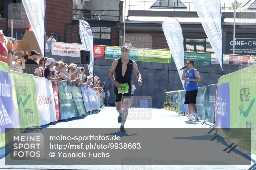 09.08.2026 - GEWOBA Citytriathlon Bremen Yannick Fuchs http://msf.ph/oto/9938663 09.08.2026 15:27:56 Ziel 393, 448 meine-sportfotos.de