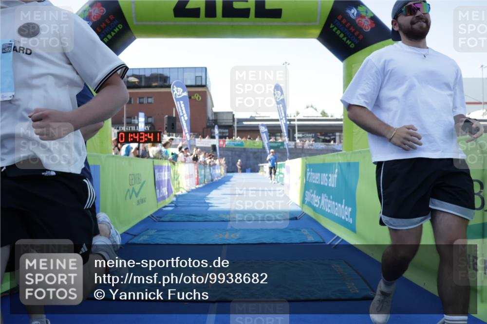 09.08.2026 - GEWOBA Citytriathlon Bremen Yannick Fuchs http://msf.ph/oto/9938682 09.08.2026 11:43:45 Ziel 119 meine-sportfotos.de