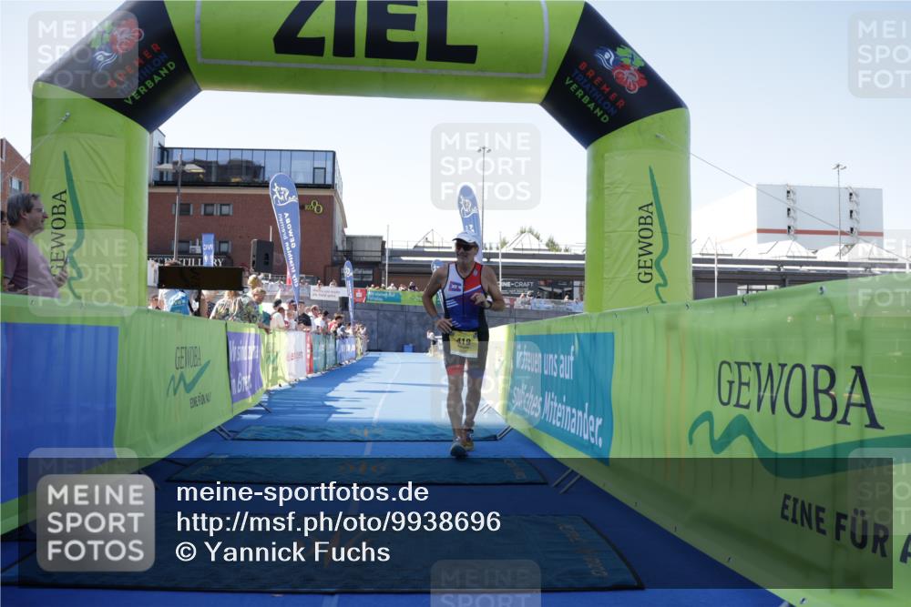09.08.2026 - GEWOBA Citytriathlon Bremen Yannick Fuchs http://msf.ph/oto/9938696 09.08.2026 11:44:00 Ziel 419 meine-sportfotos.de