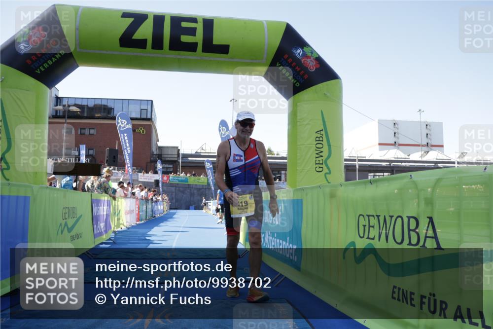 09.08.2026 - GEWOBA Citytriathlon Bremen Yannick Fuchs http://msf.ph/oto/9938702 09.08.2026 11:44:01 Ziel 419 meine-sportfotos.de