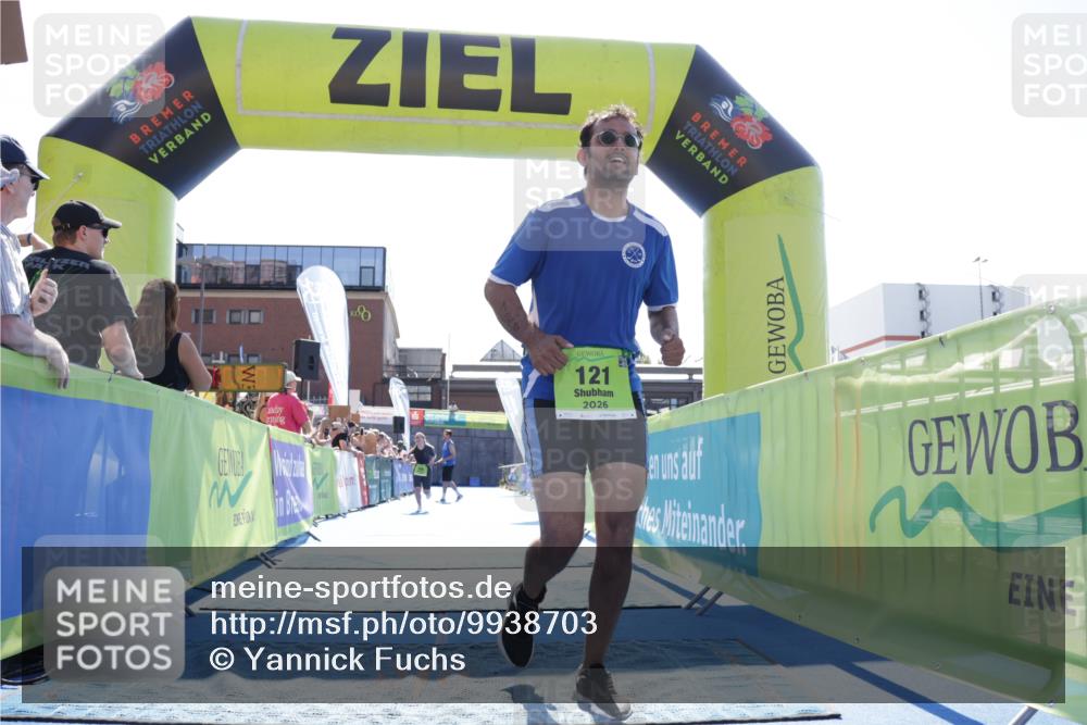 09.08.2026 - GEWOBA Citytriathlon Bremen Yannick Fuchs http://msf.ph/oto/9938703 09.08.2026 15:28:24 Ziel 121, 306 meine-sportfotos.de