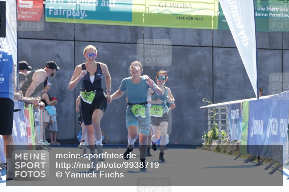 09.08.2026 - GEWOBA Citytriathlon Bremen Yannick Fuchs http://msf.ph/oto/9938719 09.08.2026 15:28:34 Ziel 221, 307 meine-sportfotos.de